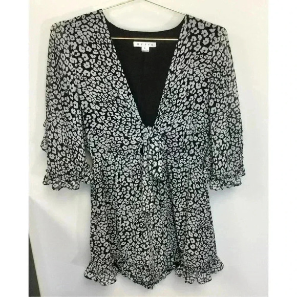 Hyfve Womens Large Jumper Romper Black White Keyhole Front V Neck Ruffles - Picture 2 of 13